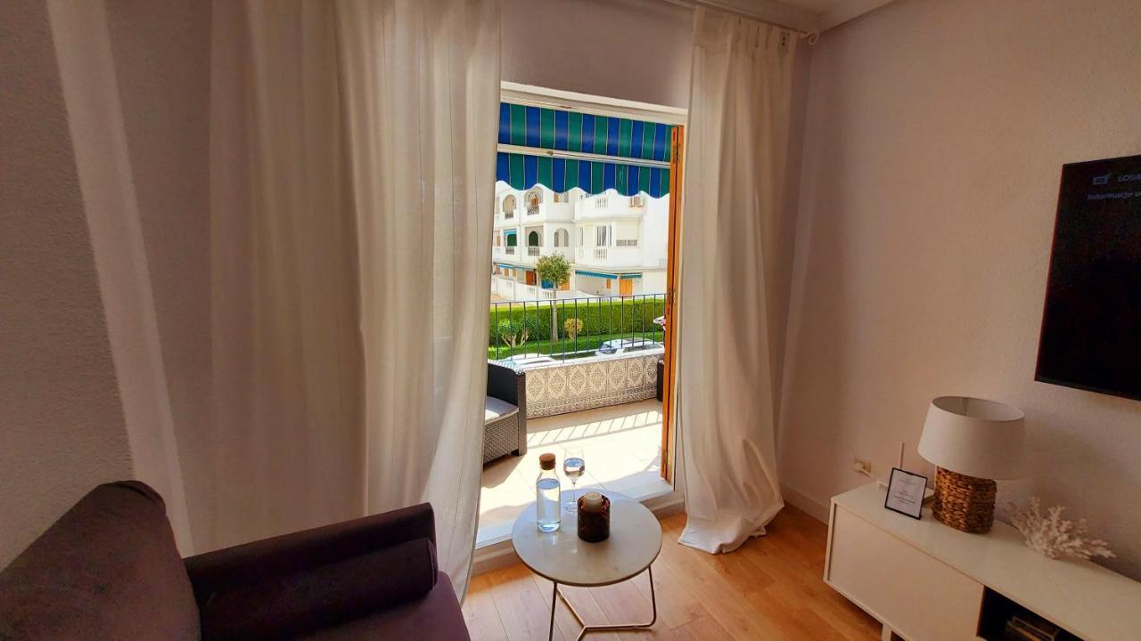 At Costa Blanca - Cozy Apartment With Pool 라 마타 외부 사진